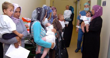 بالفيديو والصور.. إضراب أطباء مستشفى التأمين الصحي