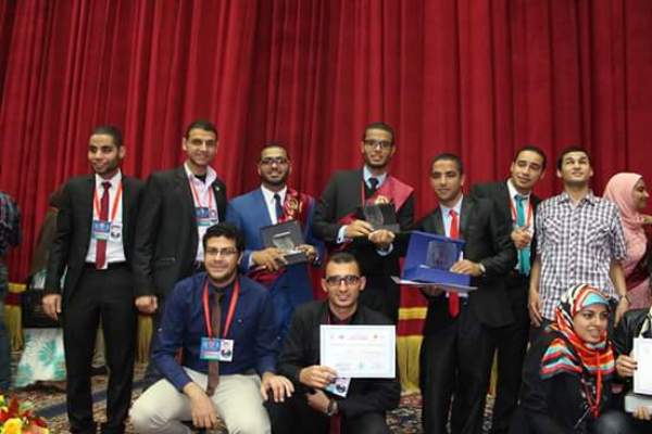 بالصور.. «أسيوط» تحصد لقب الطالب المثالي على مستوي الجامعات المصري