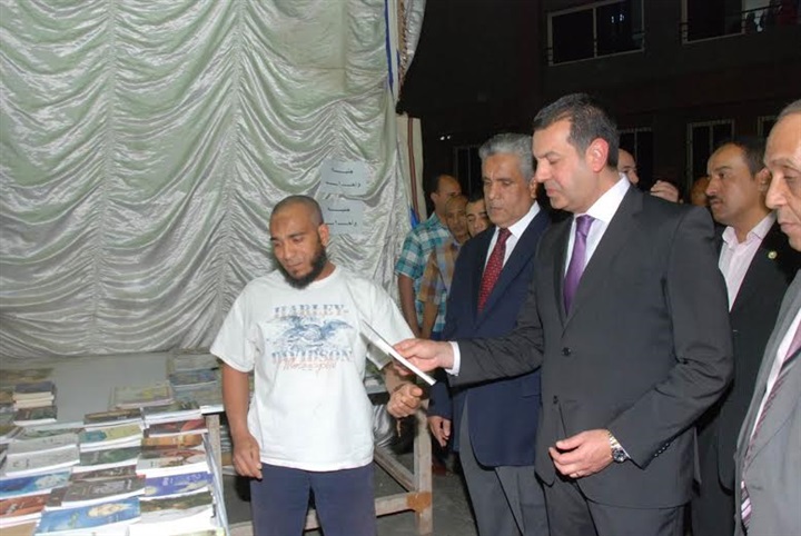 بالفيديو والصور.. الدسوقي يضع إكليل الزهور على النصب التذكاري لشهداء بني عدي