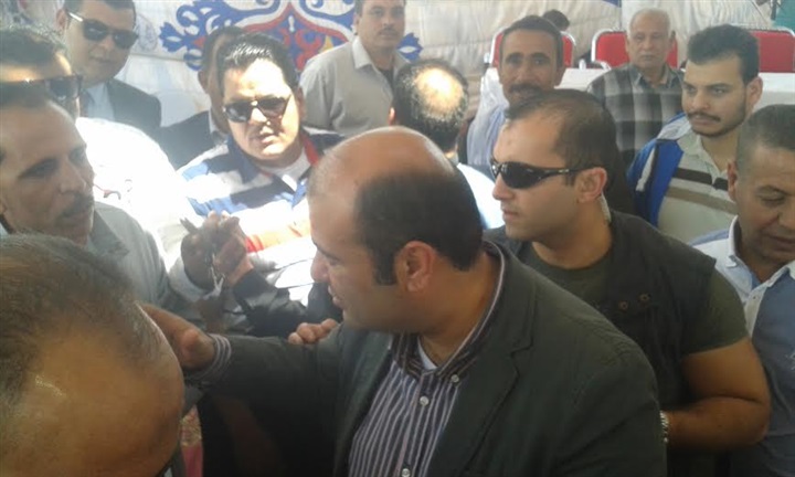 صغار الفلاحين يهاجمون وزير التموين بسبب توريد القمح