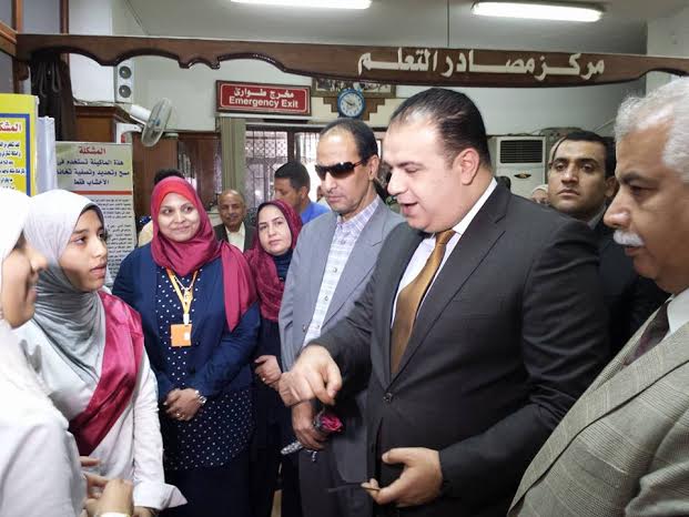 «مكرم» يشارك في افتتاح معرض رعاية الموهوبين بـ «تعليم الفيوم»