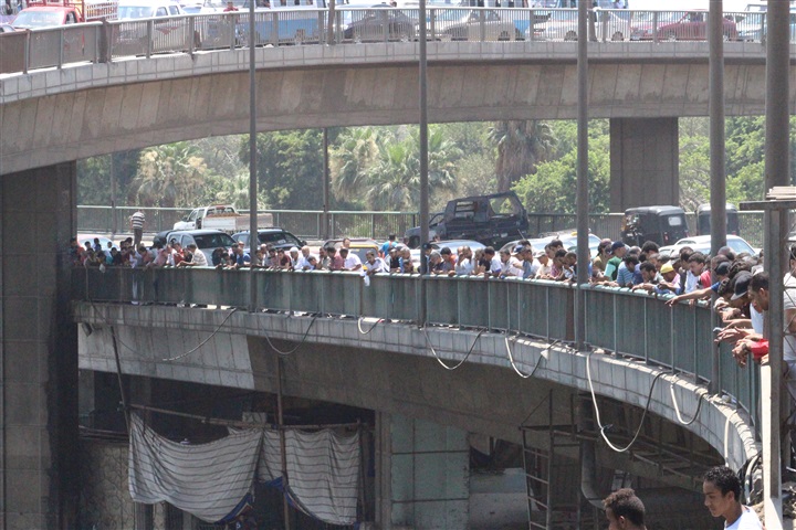 بالصور.. شرطة المسطحات: جاري البحث عن سائق السيارة التي سقطت بالنيل