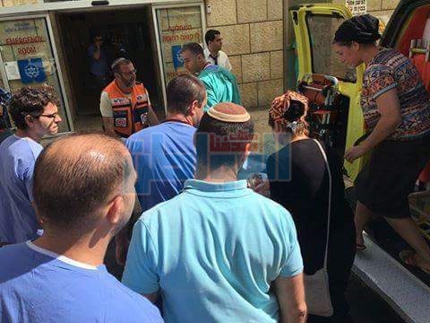 إصابة مستوطنَين بعملية فدائية بالخليل.. واستشهاد منفذها 