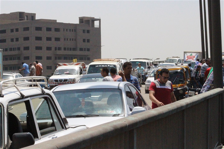 بالصور.. شرطة المسطحات: جاري البحث عن سائق السيارة التي سقطت بالنيل