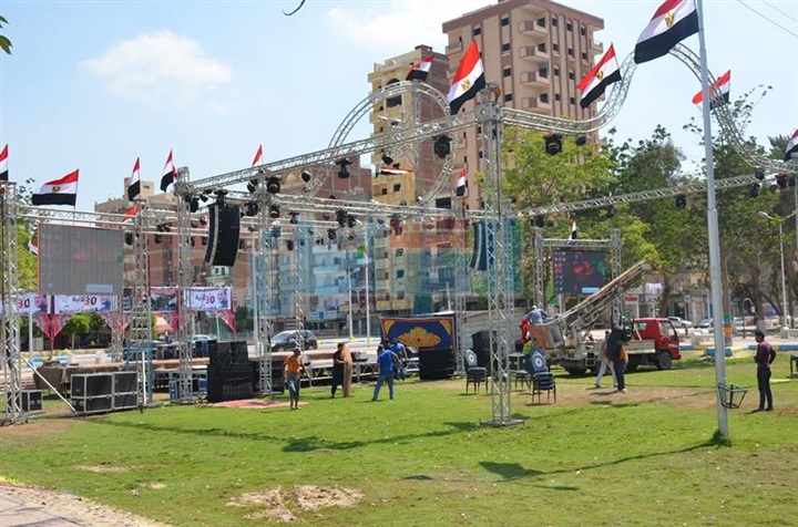 محافظ الإسماعيلية يتفقد مسرح الغابة قبل الاحتفال  بذكرى "30 يونيو"