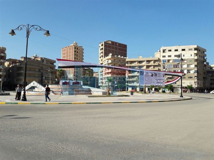 بالصور.. ميادين البحيرة تتزين بأعلام مصر إستعدادًا للإحتفال بذكري الـ 30 من يونيو