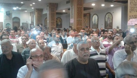 بالصور.. مراسم قداس جنازة الأنبا روفائيل كاهن كنيسة العريش