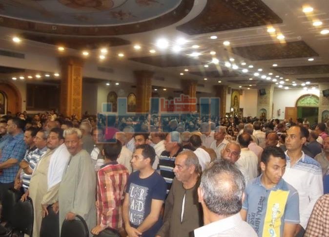 بالصور.. مراسم قداس جنازة الأنبا روفائيل كاهن كنيسة العريش
