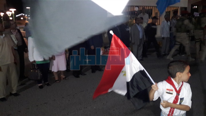 بالفيديو والصور.. مسيرة بالسيارات للاحتفلات بـ 30 يونيو بالبحر الأحمر