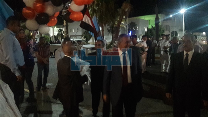 بالفيديو والصور.. مسيرة بالسيارات للاحتفلات بـ 30 يونيو بالبحر الأحمر
