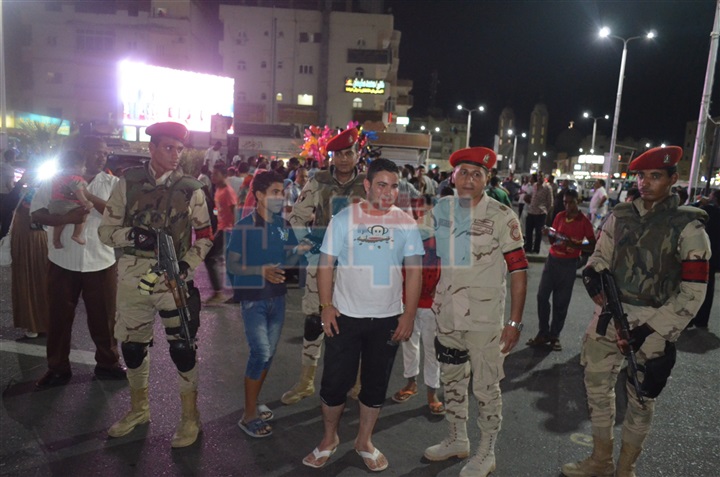 بالفيديو والصور.. محافظ البحر الأحمر: "نحن خلف القيادة السياسية"