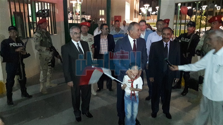 بالفيديو والصور.. محافظ البحر الأحمر: "نحن خلف القيادة السياسية"