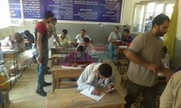 بالصور.. خضوع 120 شخص لامتحانات محو الأمية بالقنطرة غرب