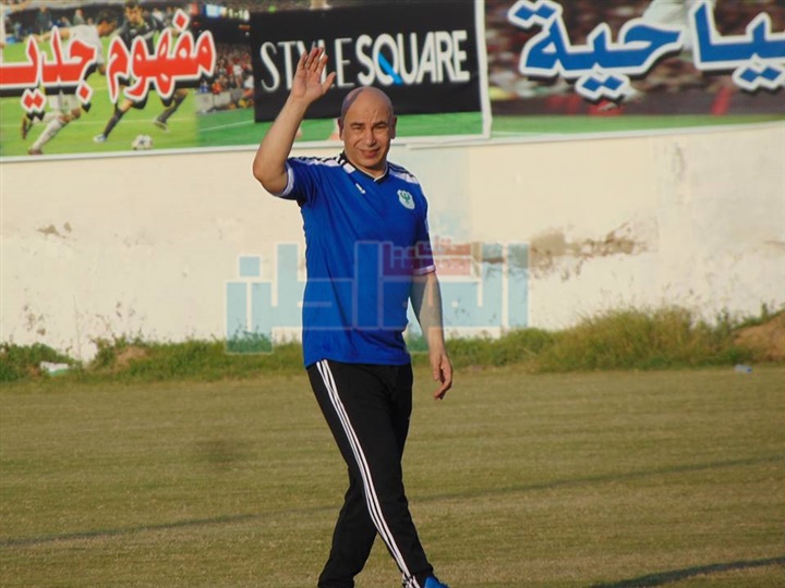 بالفيديووالصور.. جماهير بورسعيد تستقبل حسام حسن بـ"بالروح بالدم نفديك يا عميد"