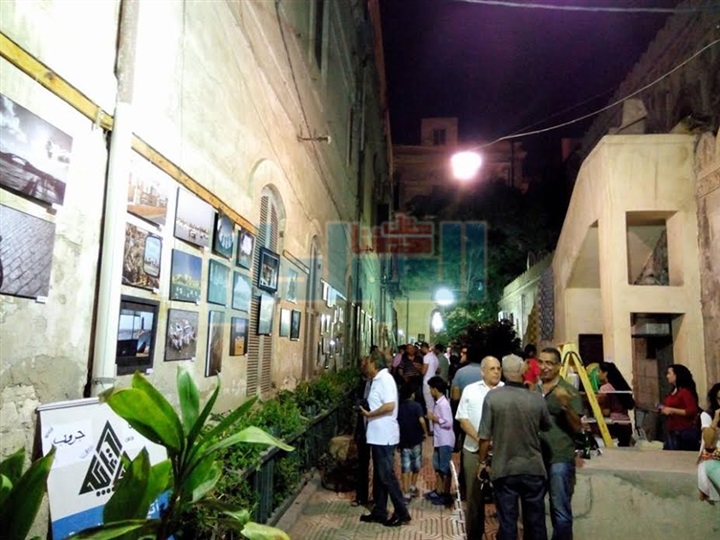 بالصور..افتتاح معرض "فن بلا أسوار" في الإسكندرية