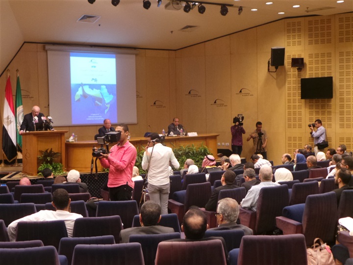 بالصور.. سراج الدين: المجتمعات العربية تشهد تحولات مصيرية فى بنيتها 