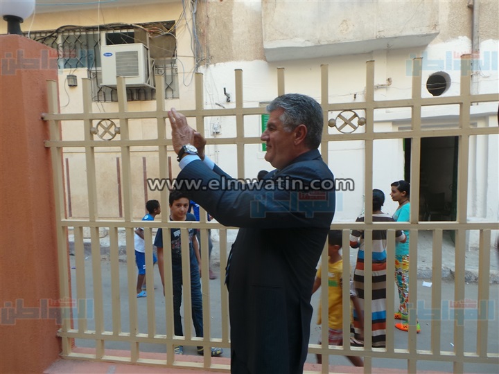 بالصور.. نجل "عبد الناصر" يزور منزل والده بعد افتتاحه بالإسكندرية