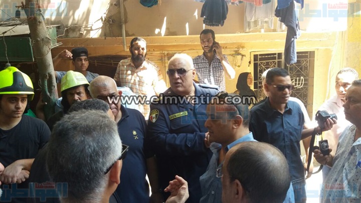 «برلماني» يطالب محافظ القاهرة بتوفير سكن لأصحاب العقار المنهار بـ«الزاوية»