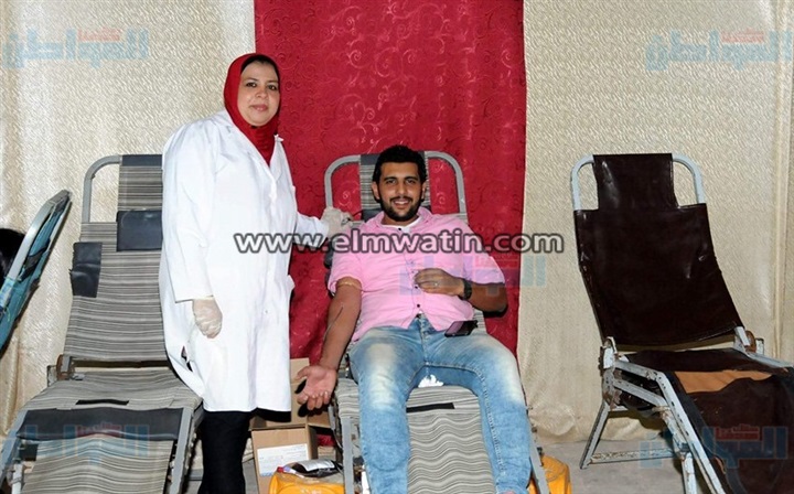 بالصور.. شباب «محرم بك من أجل مصر» تنظم حملة للتبرع بالدم 