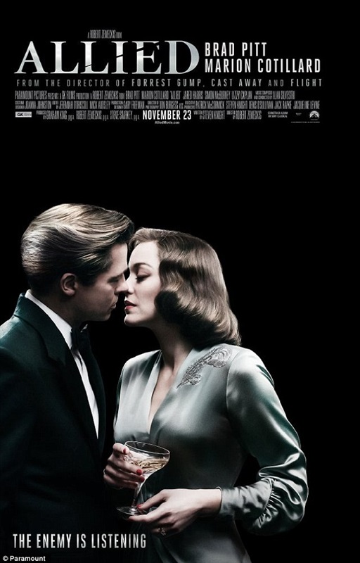 براد بيت يقبل ماريون كوتيار في البوستر الدعائي لـ"Allied"
