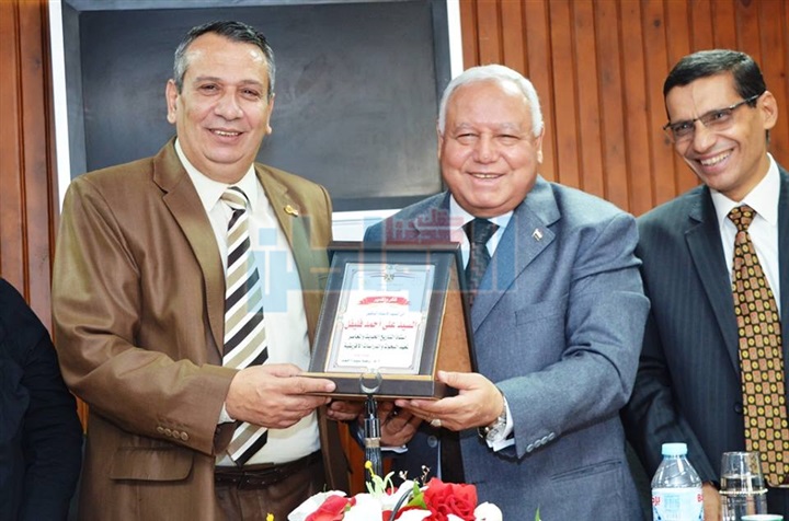 "عودة مصر للذات الأفريقية".. ندوة بكلية الآداب جامعة المنصورة