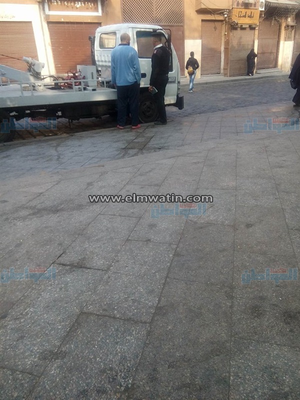 بالصور.. تكثيفات أمنية بشارع المعز قبل وصول وزير الآثار