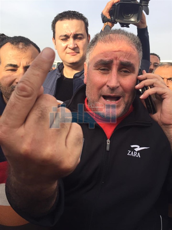بالصور.. عمال مصنع السكر بكفر الشيخ: "فرق السكر ده في جيب مين"