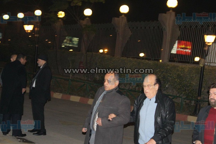 بالصور.. نجوم الفن في عزاء أحمد راتب