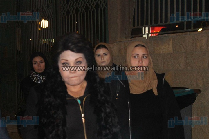 بالصور.. نجوم الفن في عزاء أحمد راتب
