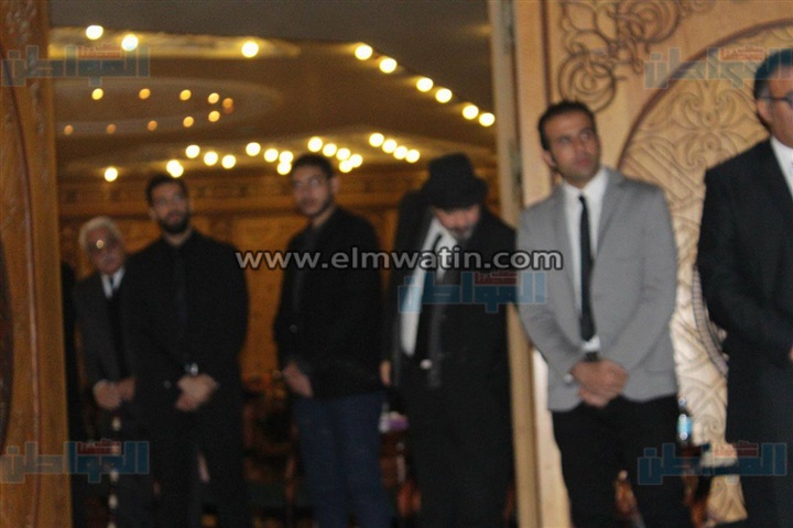 بالصور.. نجوم الفن في عزاء أحمد راتب