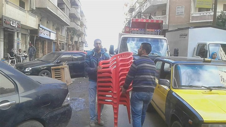 بالصور.. حملة لإزالة الإشغالات بالطرق في الإسكندرية