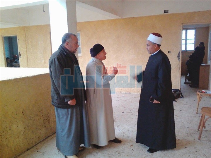 رئيس "الدقهلية الأزهرية" يتفقد امتحانات المعاهد في حفير شهاب الدين ببلقاس