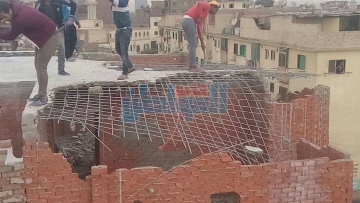 بالصور.. حملة لإزالة العقارات المخالفة بالسيدة زينب
