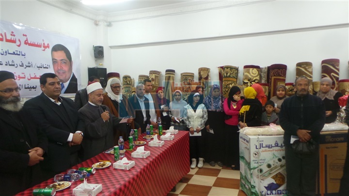 بالصور.. مؤسسة رشاد عثمان تجهز 50 عروسة بالإسكندرية