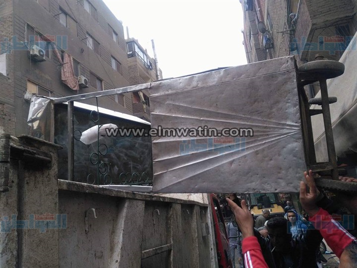 بالصور.. حملة لإزالة الإشغالات والتجريد بحي شمال الجيزة