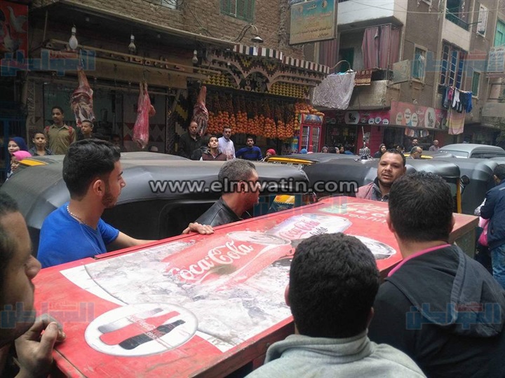 بالصور.. حملة لإزالة الإشغالات والتجريد بحي شمال الجيزة