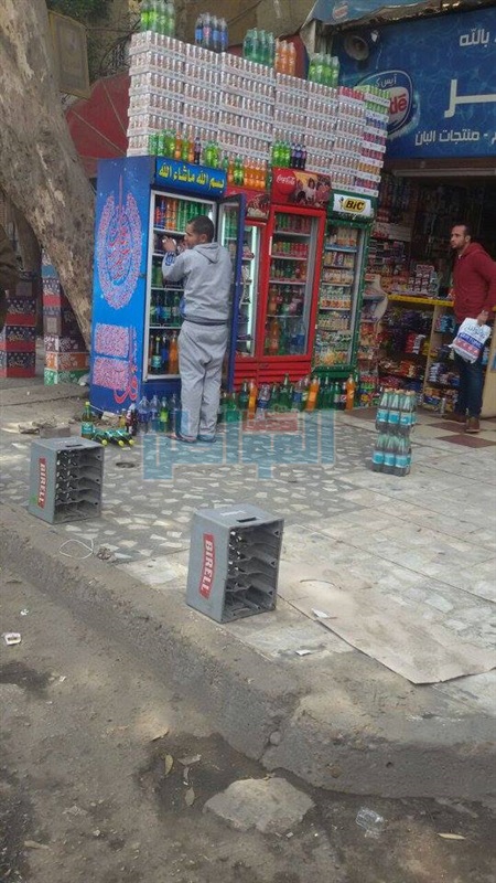بالصور.. حملة مكبرة لإزالة الإشغالات بحي الساحل