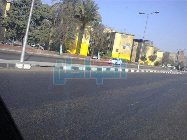 بالصور.. حملة مكبرة لإزالة الإشغالات بحي الساحل