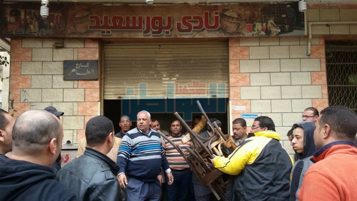 بالصور.. حملة إشغالات لغلق الكافيهات والمحلات الغير مرخصة بفيصل 