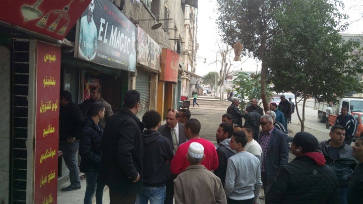 بالصور.. رئيس حي السلام أول يشن حملة إشغالات مكبرة على شوارع المدينة