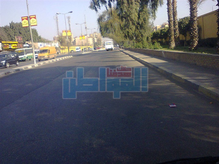 بالصور.. حملة مكبرة لإزالة الإشغالات بحي الساحل