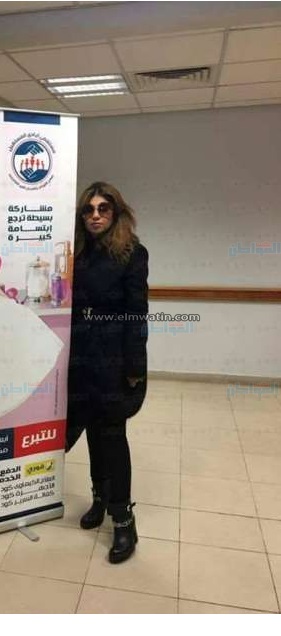 بالصور.. بدمعة وفاء بوسي شلبي تزور "الساحر" في مقبرته 