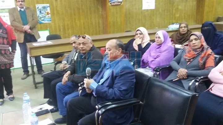 بالصور.. إدارة تعليم الخارجة تنظم مسابقة البرلمان والإذاعة المدرسية