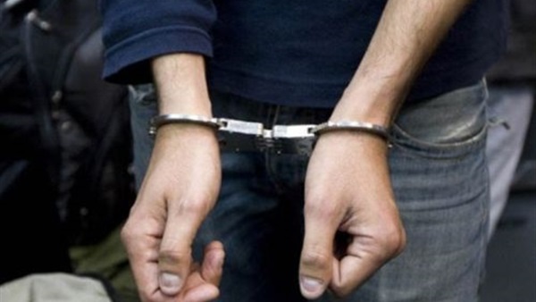 أمين شرطة يستغل أجازته