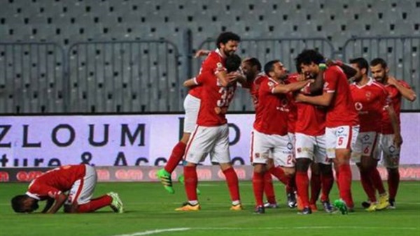 ”الكاف” يخطر الأهلي