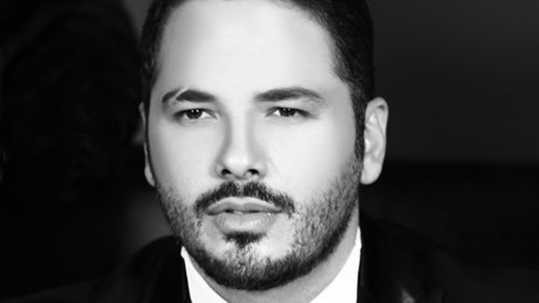 رامي عياش يطير إلى
