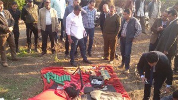 ضبط بنادق آلية وطبنجات