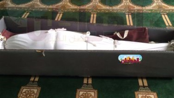 4 فنانين فقط في تشييع