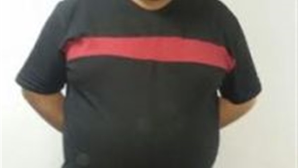 ليبي وزوجته يستوليان
