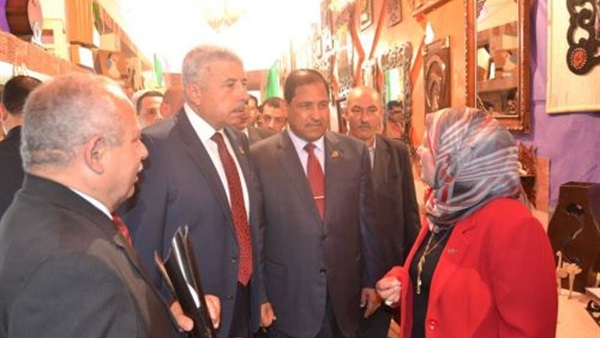 محافظ الغربية يشهد